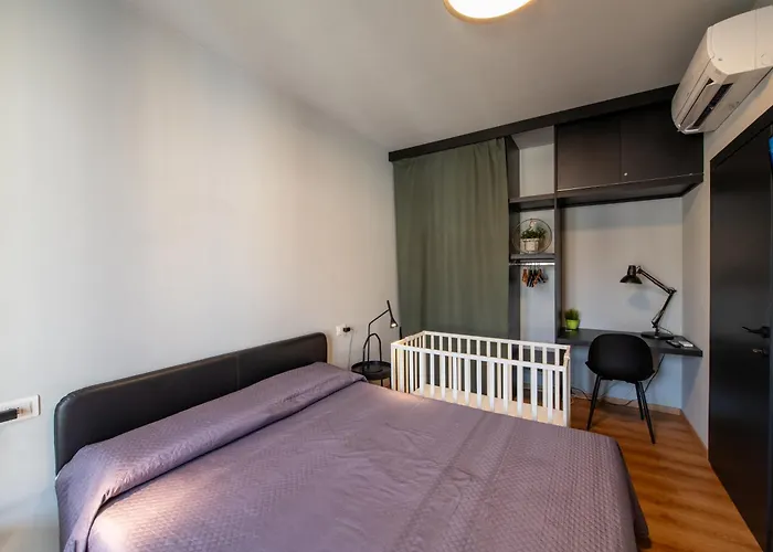 House 74 - Reserved Parking Верона