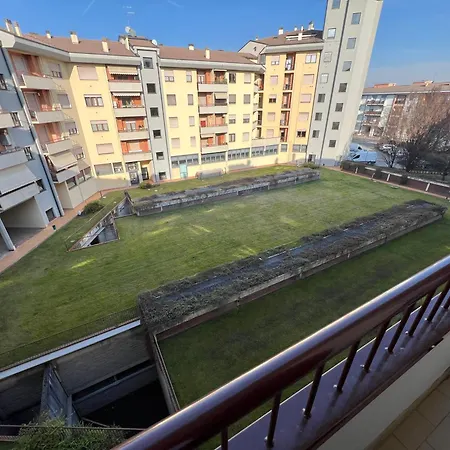 Apartment House 74 *