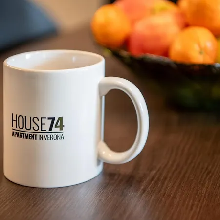 House 74 - 100m Fiera - Reserved Parking Appartamento