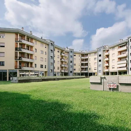 House 74 - 100m Fiera - Reserved Parking Appartamento *